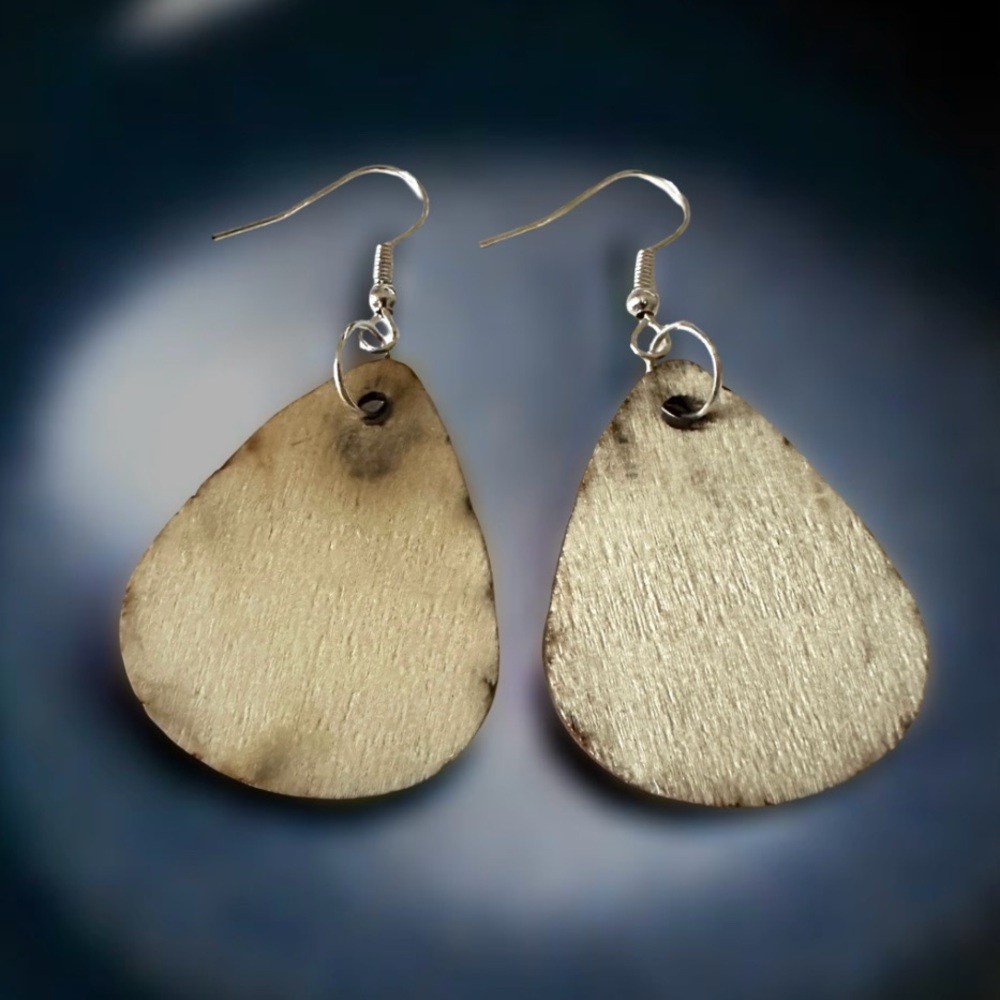 ⭐️ 5 for $25 Wood Festive Christmas Animal Print Tree Holiday Hoop Earrings - Picture 2 of 5